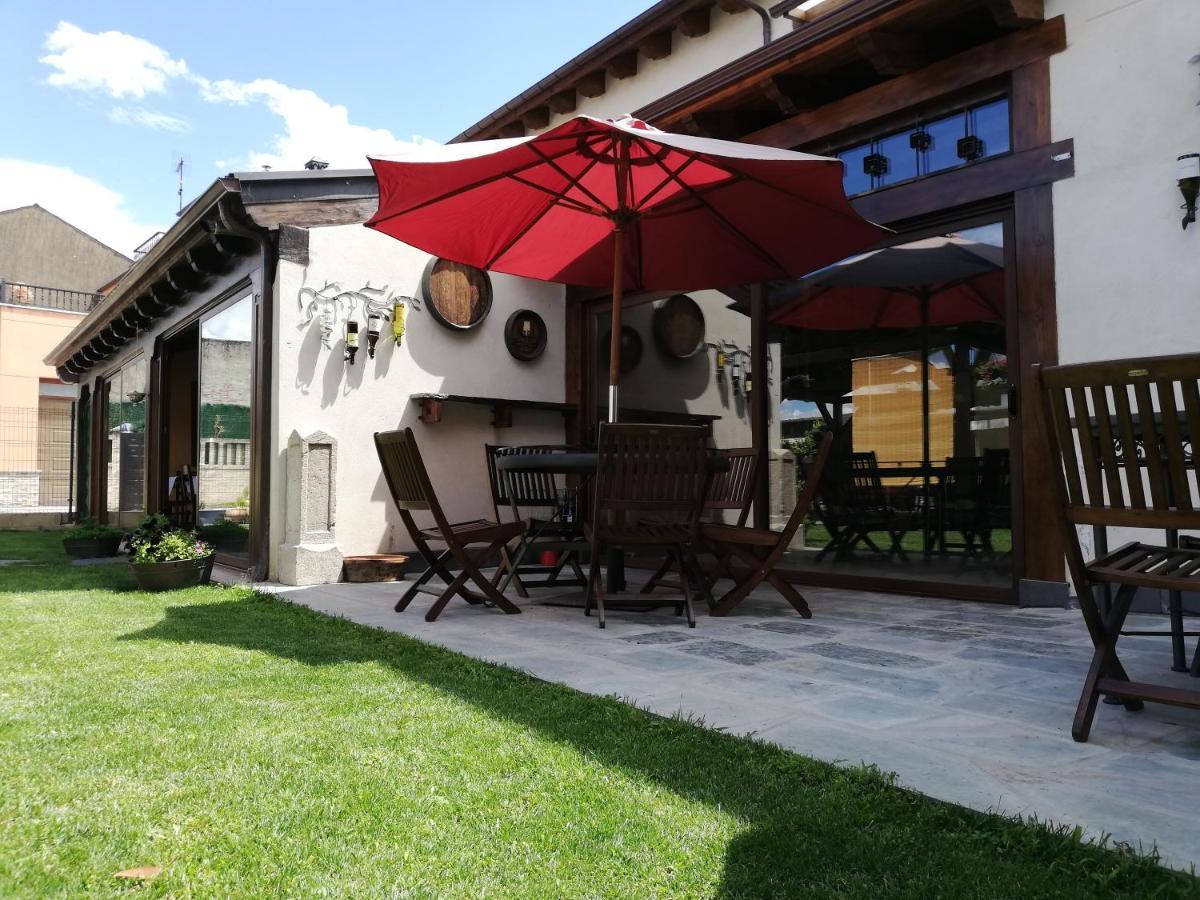 Albergue La Medina De Camponaraya Exterior photo