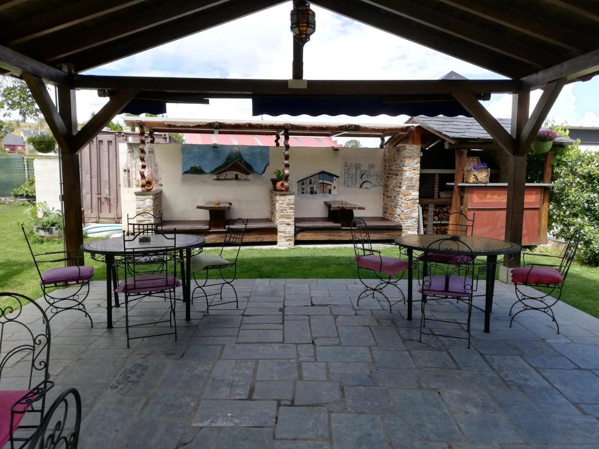 Albergue La Medina De Camponaraya Exterior photo