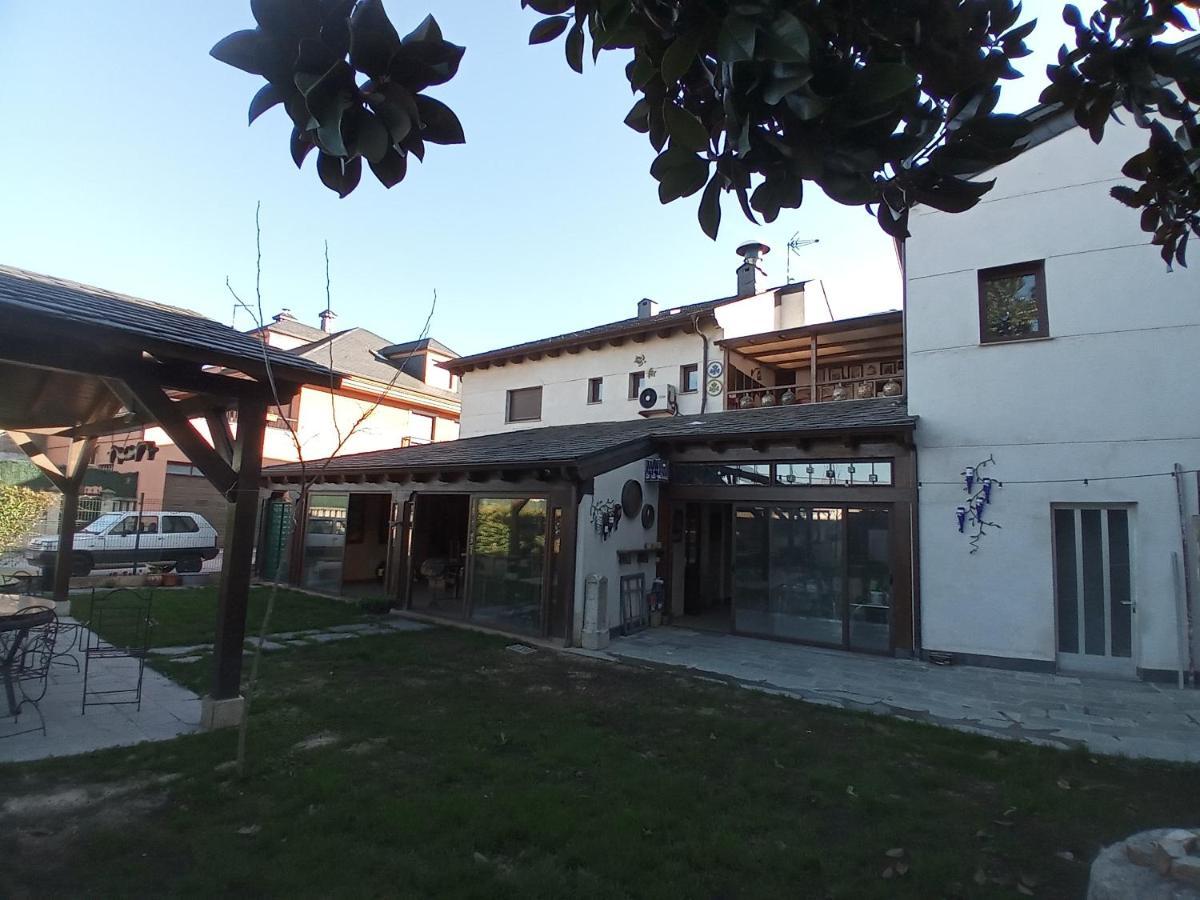 Albergue La Medina De Camponaraya Exterior photo