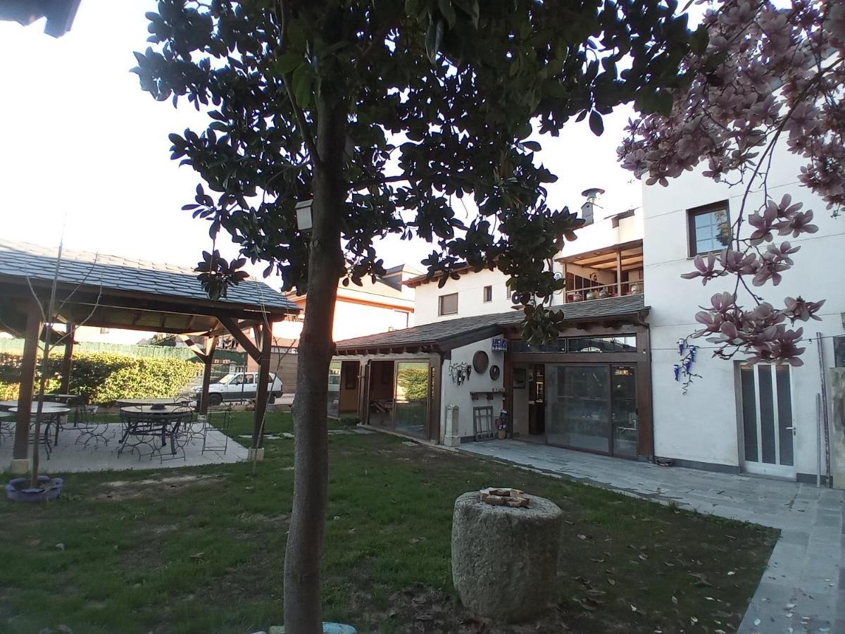 Albergue La Medina De Camponaraya Exterior photo