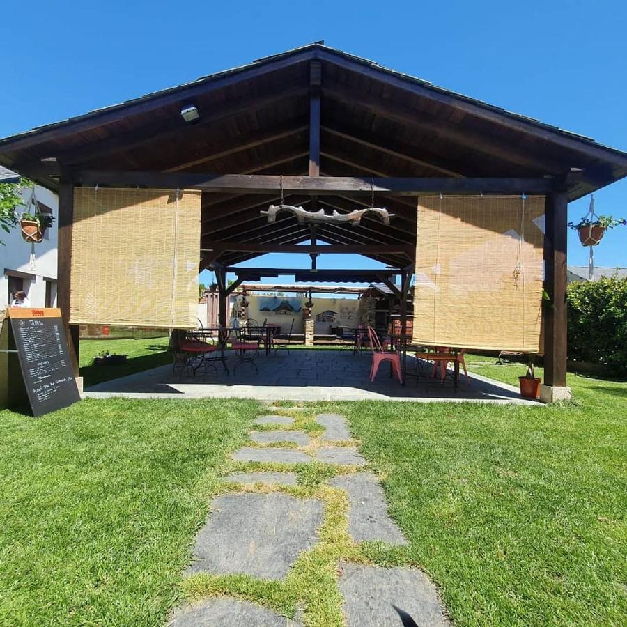 Albergue La Medina De Camponaraya Exterior photo